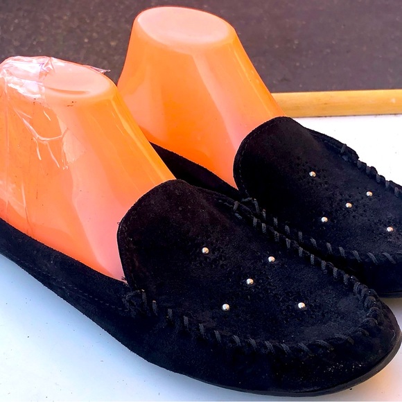 Minnetonka Shoes - Minnetonka 430S Women’s Black Suede Leather Studs Mules Dlip on Shoes Size 10